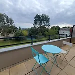 Studio Proche Port Terrasse Et Wifi