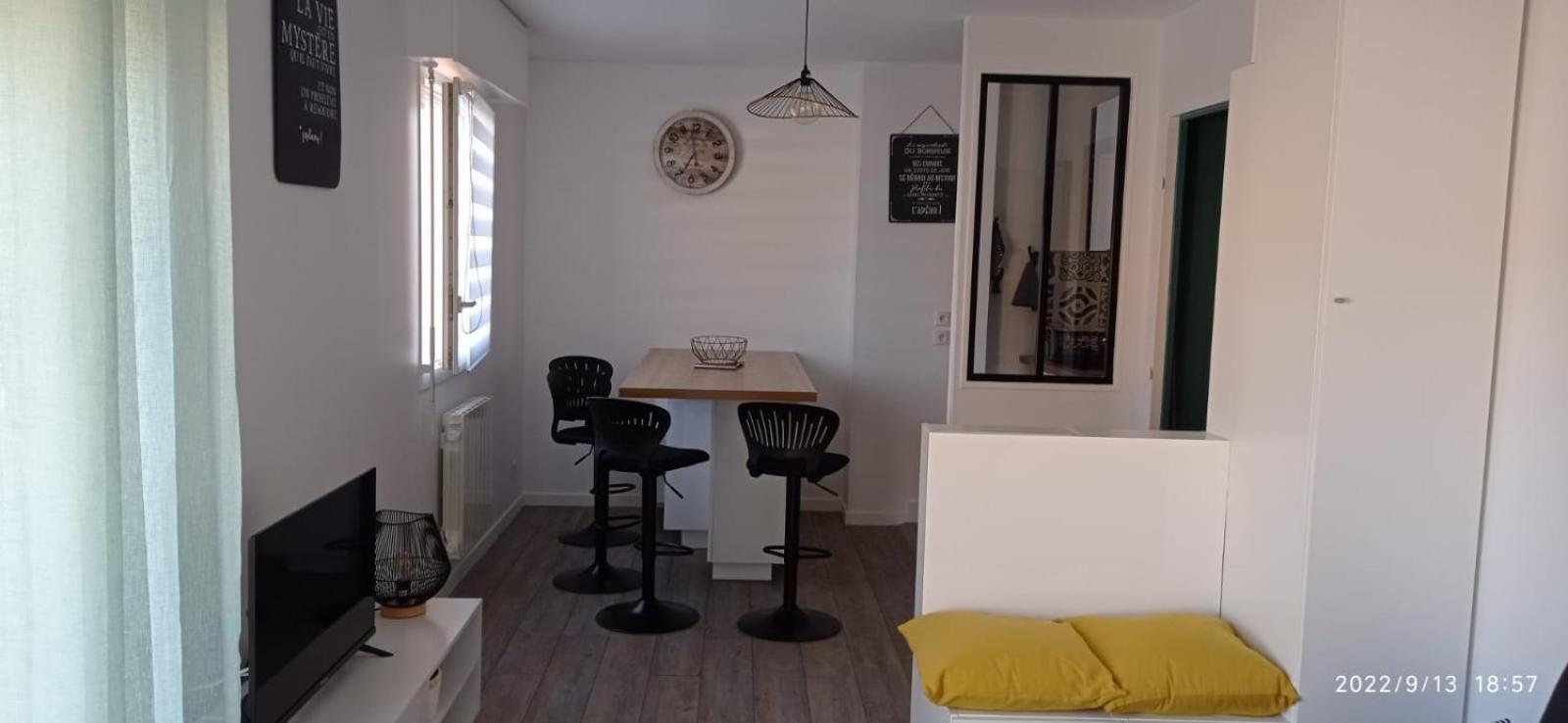 Proche Port Terrasse Et Wifi Appartement *